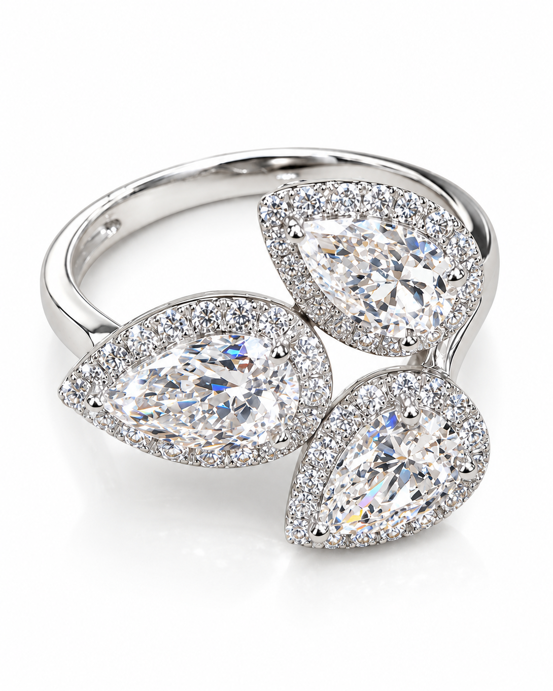 Pear and Round-cut Lab Grown Diamond Ring